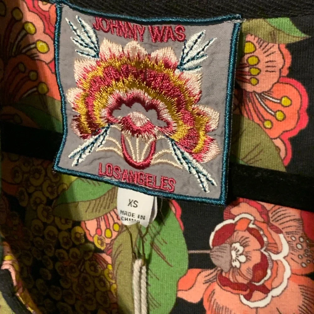 SOLD** 180 NWT XS Johnny Was bohemian floral on black Camilla hoodie - Picture 5 of 16